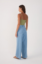 Load image into Gallery viewer, Light Denim Pockets Straight Pants