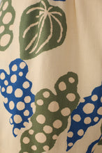 Load image into Gallery viewer, Begonia Print Linen Shorts