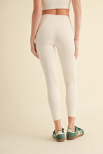 Load image into Gallery viewer, Aligned Performance High-Rise Leggings