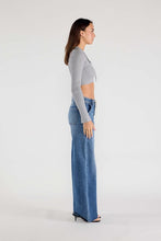 Load image into Gallery viewer, Relaxed Wide Jeans with Waist String