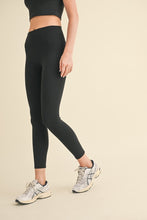 Load image into Gallery viewer, Aligned Performance High-Rise Leggings