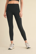 Load image into Gallery viewer, Aligned Performance High-Rise Leggings