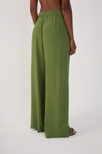 Load image into Gallery viewer, Coco Green Wide-Leg Crepe Pants