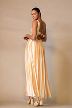Load image into Gallery viewer, Rattan Buckle Detail Dress
