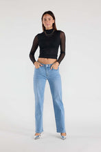 Load image into Gallery viewer, Eyelet Waist Band Straight Jeans
