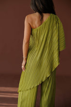 Load image into Gallery viewer, Olive Pleated One Shoulder Set
