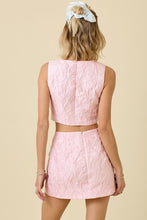 Load image into Gallery viewer, Textured Button Detail Top- light pink

