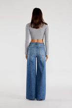Load image into Gallery viewer, Relaxed Wide Jeans with Waist String
