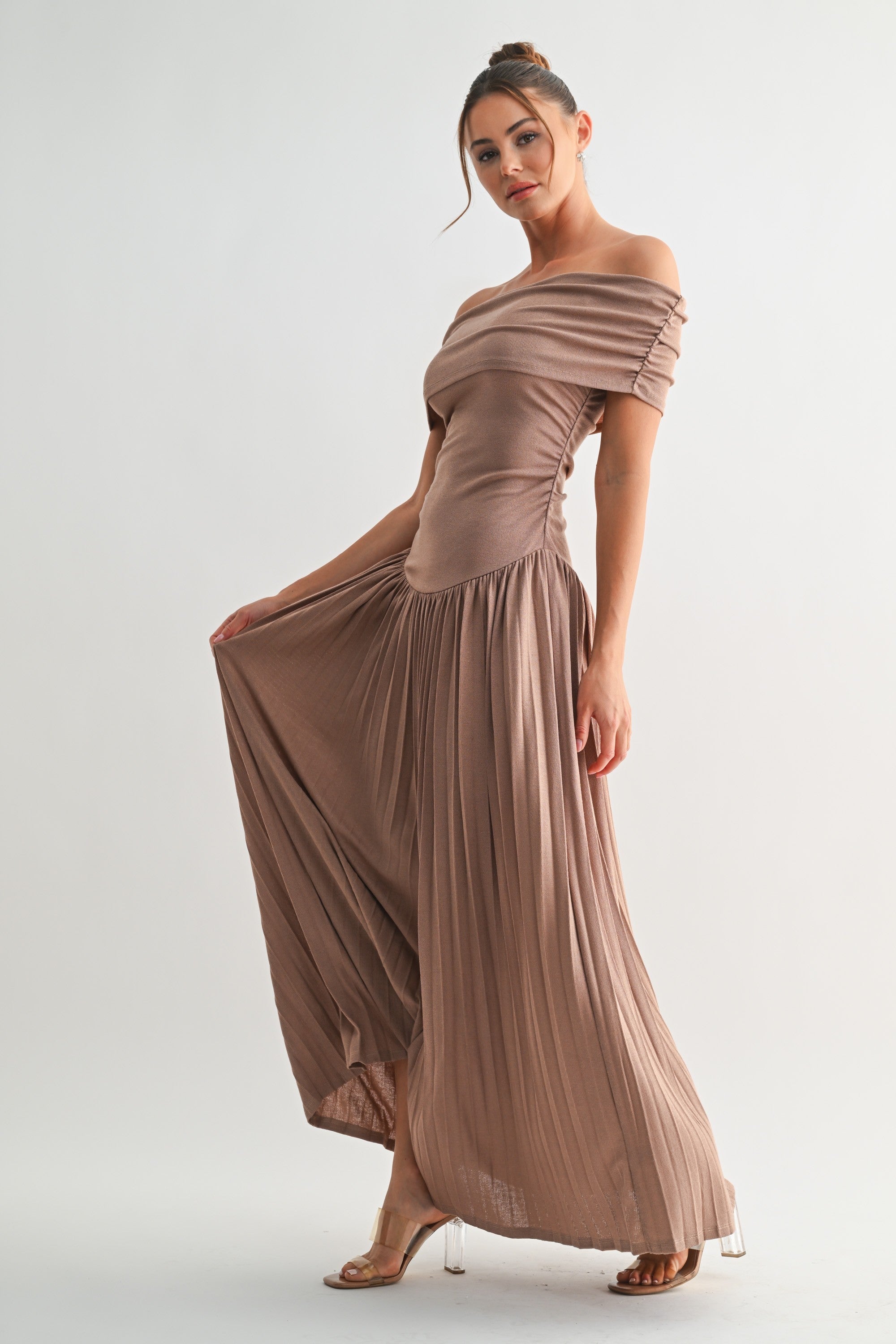 Stella Pleated Maxi Dress L