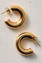 Load image into Gallery viewer, Gold Chunky Lightweight Hoop Earrings
