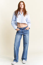 Load image into Gallery viewer, Mid Waist Loose Straight Jeans - Medium
