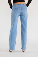 Load image into Gallery viewer, Eyelet Waist Band Straight Jeans

