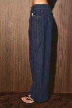 Load image into Gallery viewer, DK Denim Low-Rise Pinstripe Balloon Barrel Jeans
