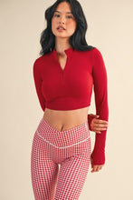 Load image into Gallery viewer, Performance Fitted Crop Pullover With Half Zip
