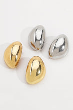 Load image into Gallery viewer, Chunky Geometric Earrings
