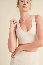 Load image into Gallery viewer, Ivory Active Short Set
