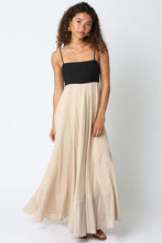 Load image into Gallery viewer, Greta Maxi Dress- Black Khaki
