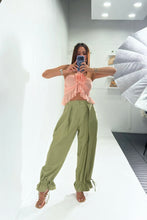 Load image into Gallery viewer, Ankle Tie Green Linen Pants
