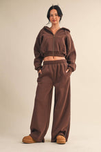 Load image into Gallery viewer, Cozy Fleece Oversized Crop Full Zip Hoodie - Chocolate
