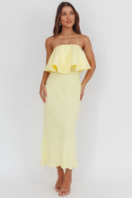 Load image into Gallery viewer, Panna Cotta Maxi Dress
