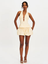 Load image into Gallery viewer, Quinzelle Butter Yellow Linen Bubble Shorts
