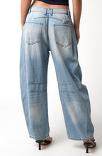 Load image into Gallery viewer, Lena Barrel Jeans- Denim

