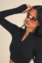 Load image into Gallery viewer, Performance Fitted Crop Pullover With Half Zip
