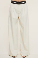 Load image into Gallery viewer, Waistband Accent Trouser Pant
