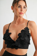 Load image into Gallery viewer, Floral Detailed Top- Black
