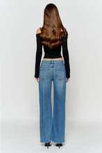 Load image into Gallery viewer, Mid Waist Relaxed Wide Leg Jeans
