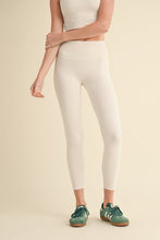 Load image into Gallery viewer, Aligned Performance High-Rise Leggings
