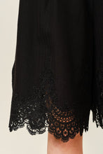 Load image into Gallery viewer, Pleated Lace-Hem Long Shorts Black
