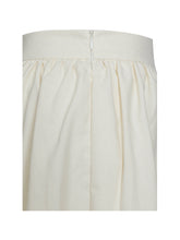 Load image into Gallery viewer, Quinzelle Butter Yellow Linen Bubble Shorts
