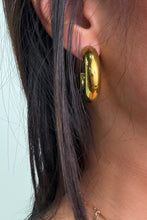 Load image into Gallery viewer, Gold Chunky Lightweight Hoop Earrings
