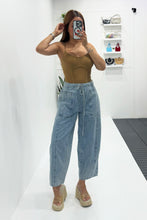 Load image into Gallery viewer, Muse Barrel Light Denim Pants
