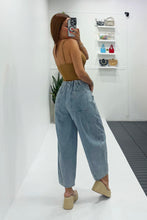 Load image into Gallery viewer, Muse Barrel Light Denim Pants
