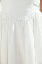 Load image into Gallery viewer, Boat Neckline White Maxi Dress
