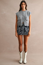 Load image into Gallery viewer, Gray Sleeveless Knit Sweater Vest
