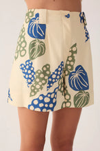 Load image into Gallery viewer, Begonia Print Linen Shorts
