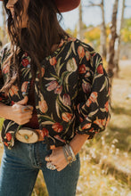 Load image into Gallery viewer, Black Quilted Jacket
