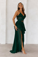 Load image into Gallery viewer, Hunter Green Lace Maxi Dress
