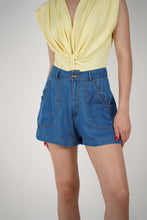 Load image into Gallery viewer, Scalloped Edge Denim Shorts
