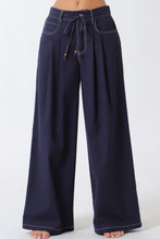 Load image into Gallery viewer, Navy Contrast Stitch Wide Leg Pant
