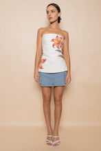 Load image into Gallery viewer, Flora White Strapless Top
